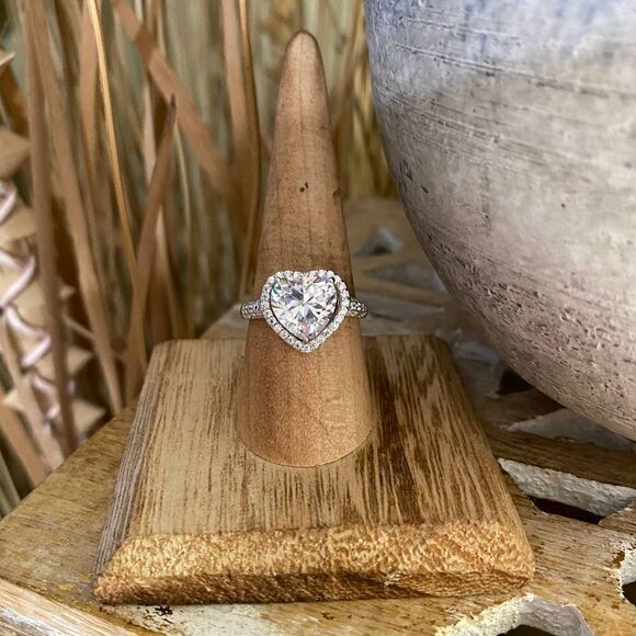 Sterling Silver Heart CZ Ring Size 8 - Picture 1 of 8